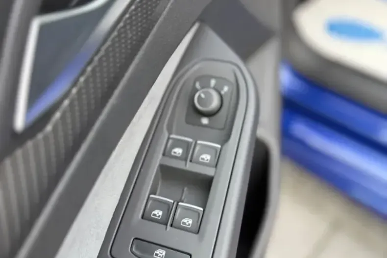 Volkswagen Golf din 2023 cu 15.000 km - oferta VOL201541 - foto 17