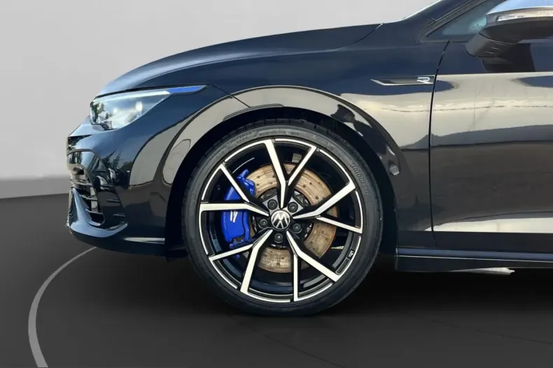 Volkswagen Golf din 2023 cu 43.100 km - oferta VOL201542 - foto 11