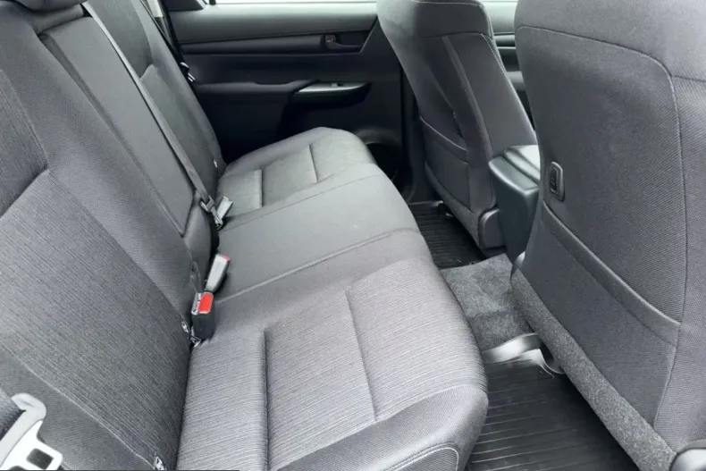 Toyota Hilux din 2026 cu 50 km - oferta TOY201543 - foto 9