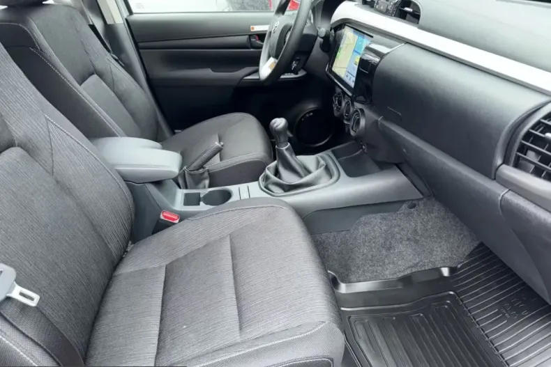 Toyota Hilux din 2026 cu 50 km - oferta TOY201543 - foto 11