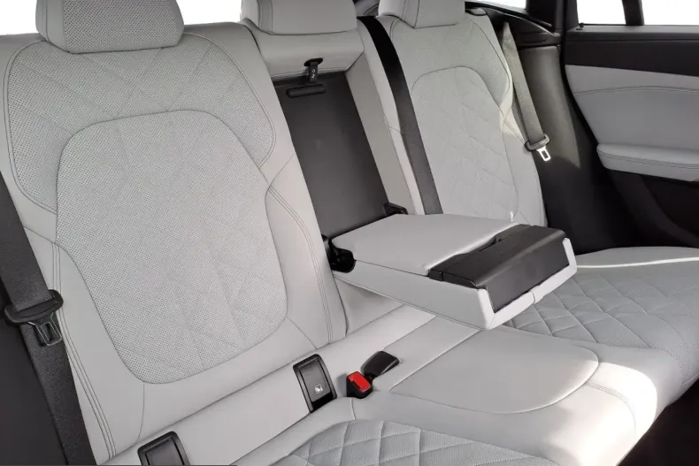 BMW X6 M50 (Seria X) din 2023 cu 29.700 km - oferta BMW201548 - foto 13