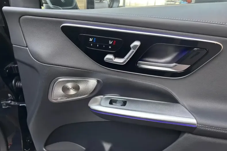 Mercedes-Benz GLC 300 (Clasa GLC) din 2026 cu 9.000 km - oferta MER201549 - foto 11