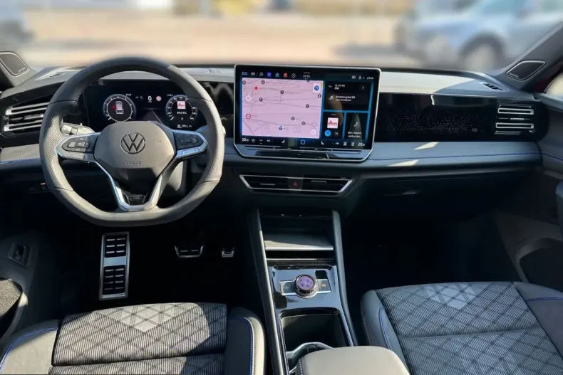 Volkswagen Tiguan din 2025 cu 9.900 km - oferta VOL201552 - foto 10