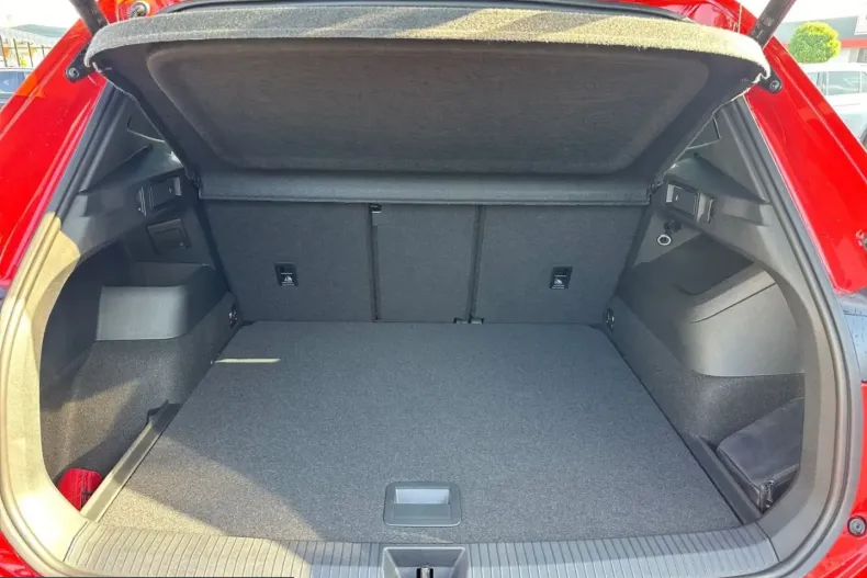 Volkswagen Tiguan din 2025 cu 9.900 km - oferta VOL201552 - foto 12