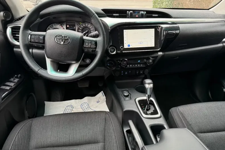 Toyota Hilux din 2026 cu 20 km - oferta TOY201557 - foto 10