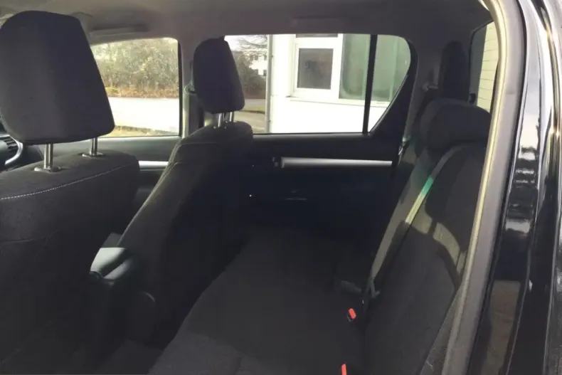 Toyota Hilux din 2025 cu 20 km - oferta TOY201559 - foto 10