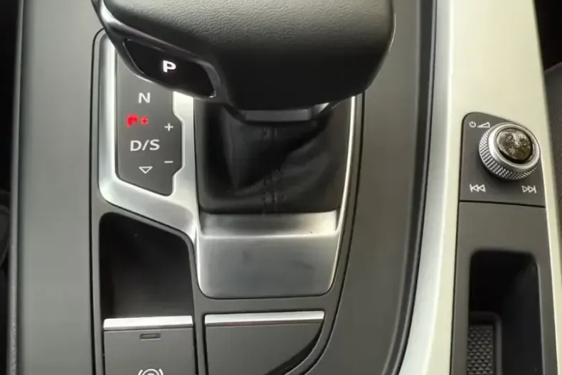 Audi A4 din 2024 cu 3.164 km - oferta AUD201562 - foto 14