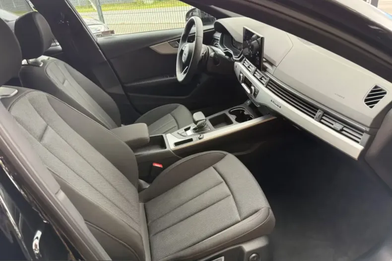 Audi A4 din 2024 cu 3.164 km - oferta AUD201562 - foto 20