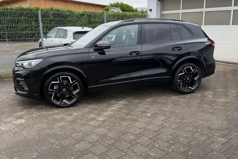 Volkswagen Tiguan din 2025 cu 9.669 km - oferta VOL201565 - foto 2