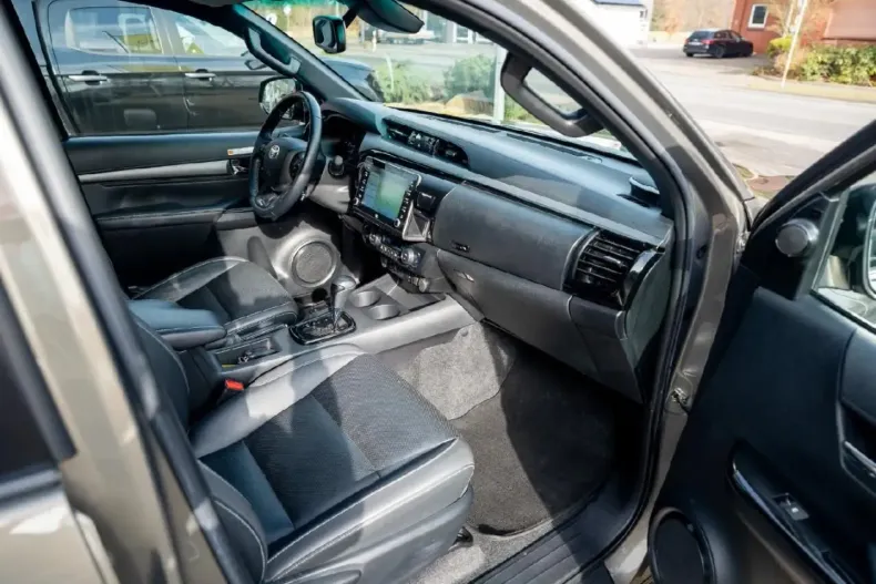 Toyota Hilux din 2021 cu 58.442 km - oferta TOY201566 - foto 7