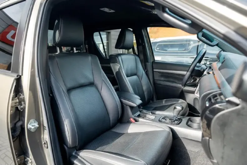 Toyota Hilux din 2021 cu 58.442 km - oferta TOY201566 - foto 8