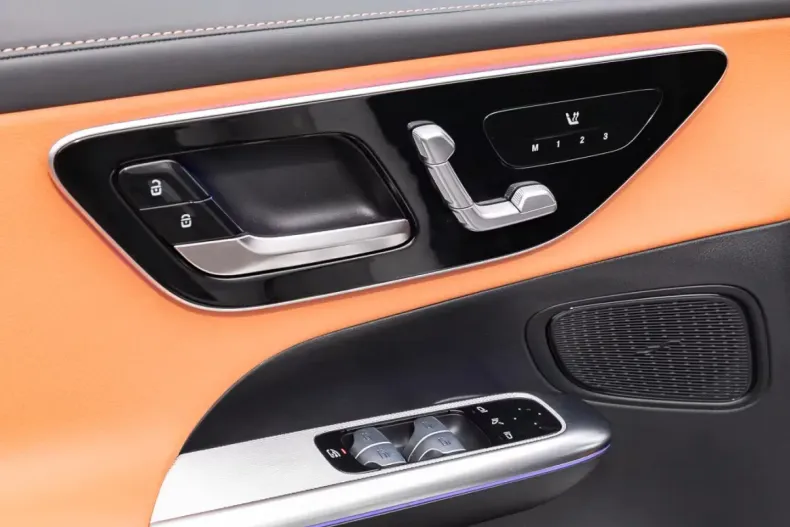 Mercedes-Benz GLC 450 (Clasa GLC) din 2025 cu 6.883 km - oferta MER201568 - foto 9