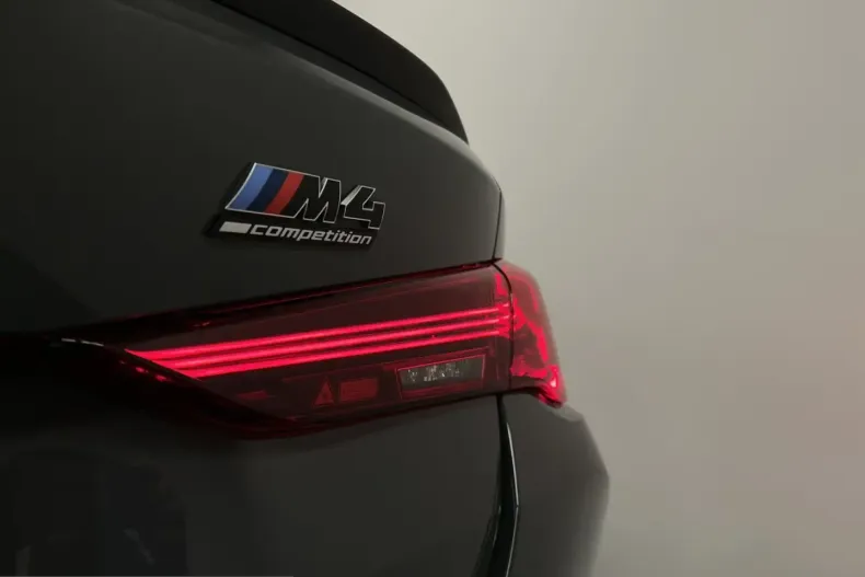 BMW M4 (Seria 4) din 2024 cu 1.279 km - oferta BMW201584 - foto 12