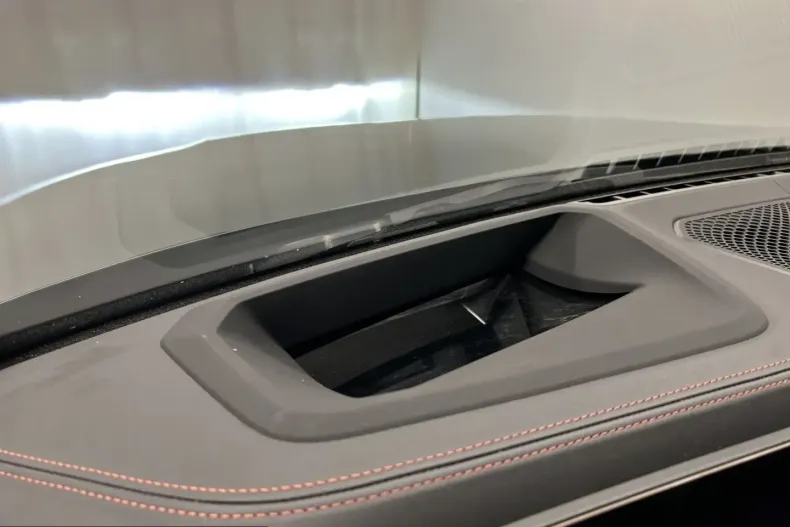 BMW M4 (Seria 4) din 2024 cu 1.279 km - oferta BMW201584 - foto 31