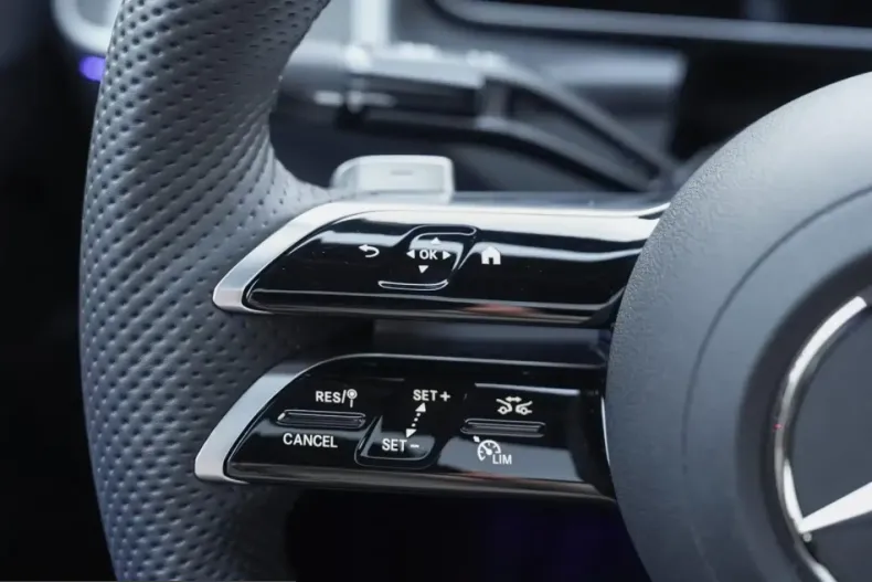 Mercedes-Benz GLC 300 (Clasa GLC) din 2026 cu 15.000 km - oferta MER201587 - foto 9