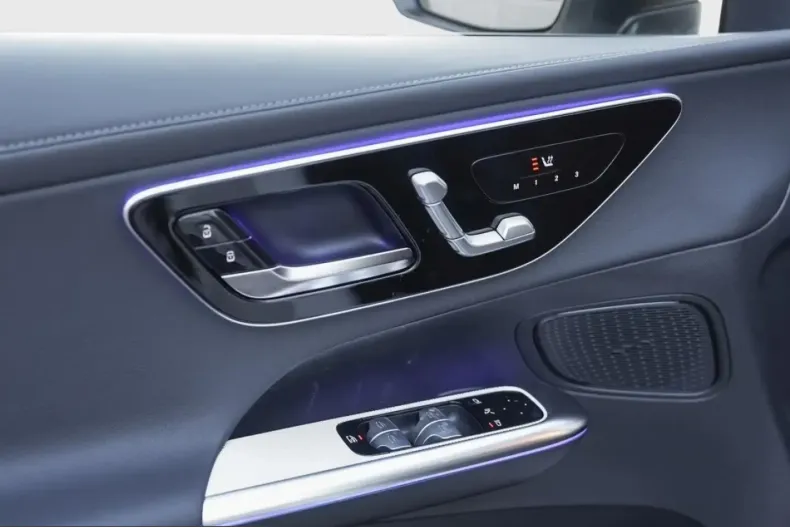 Mercedes-Benz GLC 300 (Clasa GLC) din 2026 cu 15.000 km - oferta MER201587 - foto 18