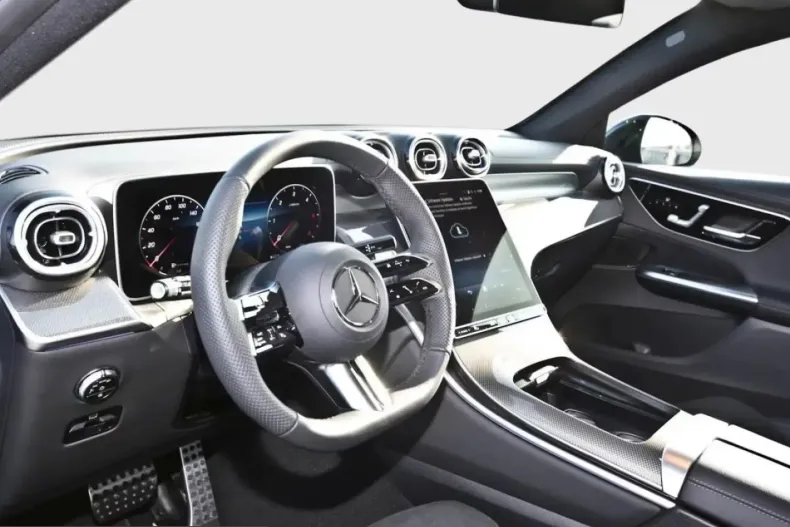 Mercedes-Benz GLC 300 (Clasa GLC) din 2026 cu 15.000 km - oferta MER201594 - foto 6