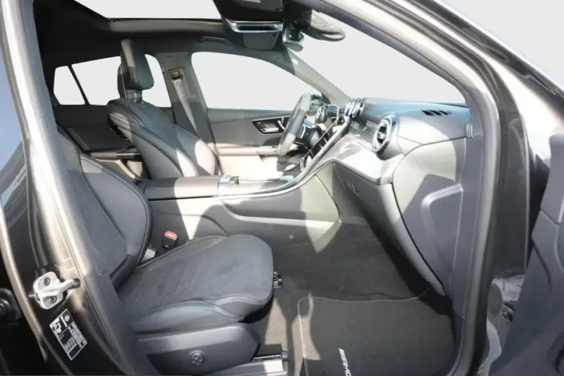 Mercedes-Benz GLC 300 (Clasa GLC) din 2026 cu 15.000 km - oferta MER201594 - foto 8