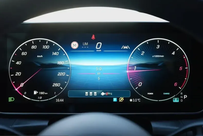 Mercedes-Benz GLC 220 (Clasa GLC) din 2026 cu 15.000 km - oferta MER201603 - foto 12