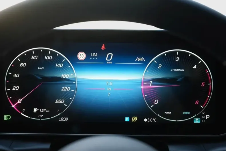 Mercedes-Benz GLC 220 (Clasa GLC) din 2026 cu 15.000 km - oferta MER201605 - foto 9