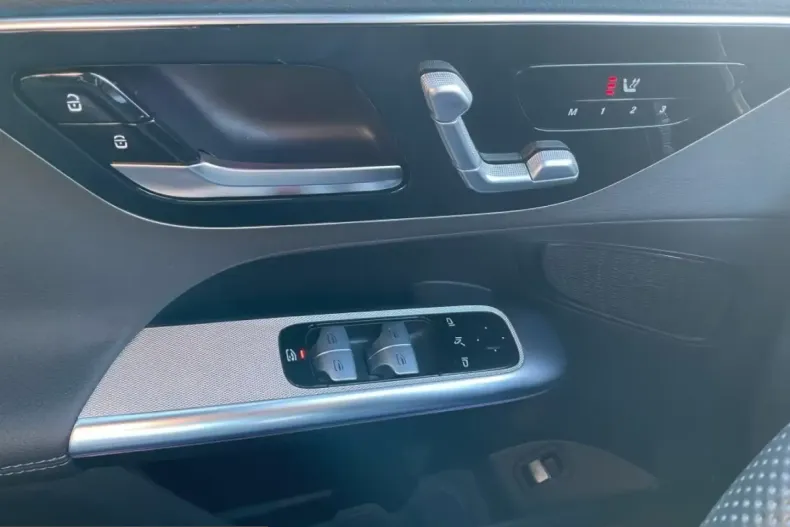 Mercedes-Benz GLC 300 (Clasa GLC) din 2025 cu 22.900 km - oferta MER201613 - foto 17