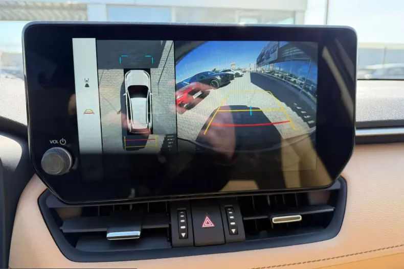 Toyota RAV4 din 2025 cu 7.940 km - oferta TOY201614 - foto 18