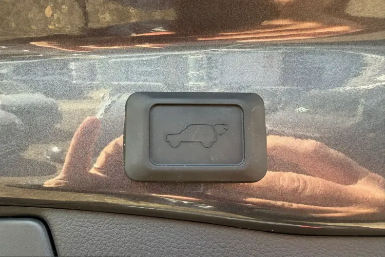 Toyota RAV4 din 2025 cu 7.940 km - oferta TOY201614 - foto 26