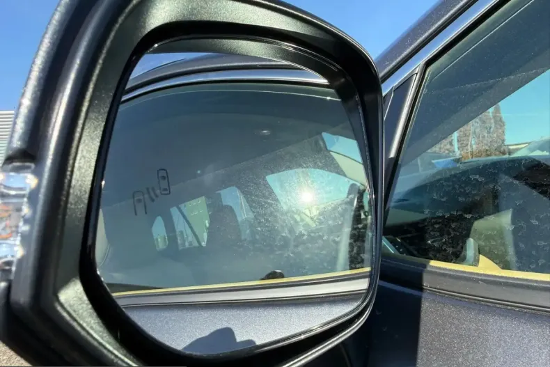 Toyota RAV4 din 2025 cu 7.940 km - oferta TOY201614 - foto 28