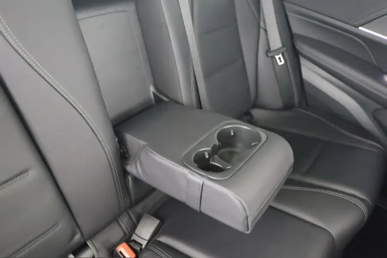 Mercedes-Benz GLE 400 (Clasa GLE) din 2025 cu 7.324 km - oferta MER201617 - foto 17