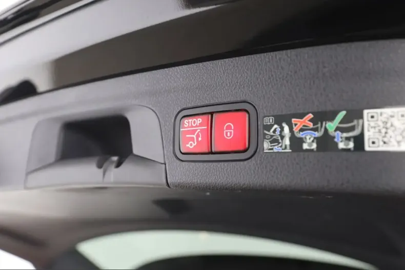 Mercedes-Benz GLE 400 (Clasa GLE) din 2025 cu 7.324 km - oferta MER201617 - foto 18