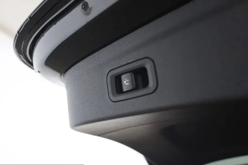 Mercedes-Benz GLE 400 (Clasa GLE) din 2025 cu 7.324 km - oferta MER201617 - foto 19