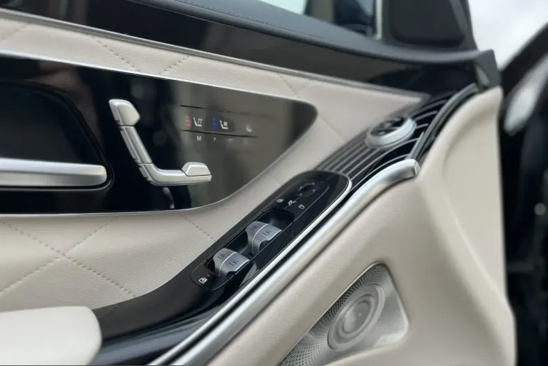 Mercedes-Benz S 580 (Clasa S) din 2024 cu 39.500 km - oferta MER201627 - foto 15