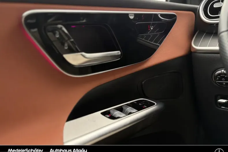 Mercedes-Benz GLC 200 (Clasa GLC) din 2025 cu 11.054 km - oferta MER201632 - foto 10