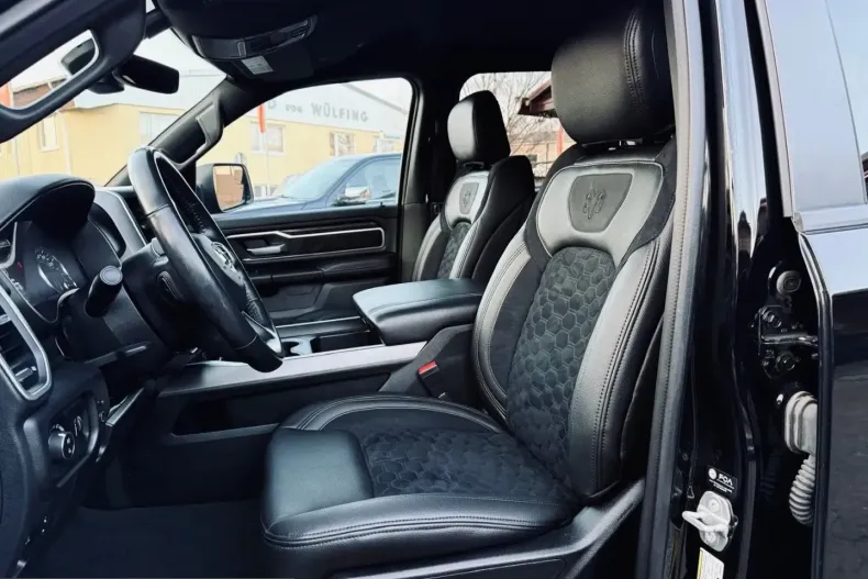 Dodge RAM din 2023 cu 22.900 km - oferta DOD201634 - foto 3