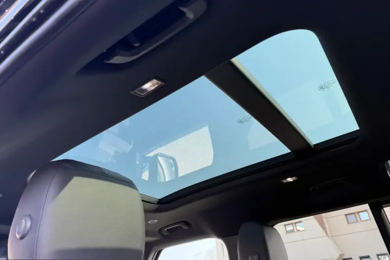 Land Rover Defender din 2022 cu 59.147 km - oferta LAN201637 - foto 24