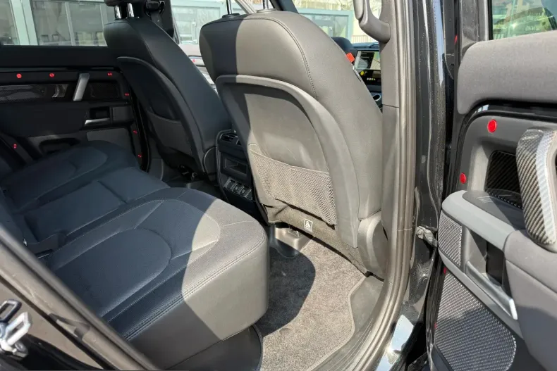 Land Rover Defender din 2022 cu 59.147 km - oferta LAN201637 - foto 25