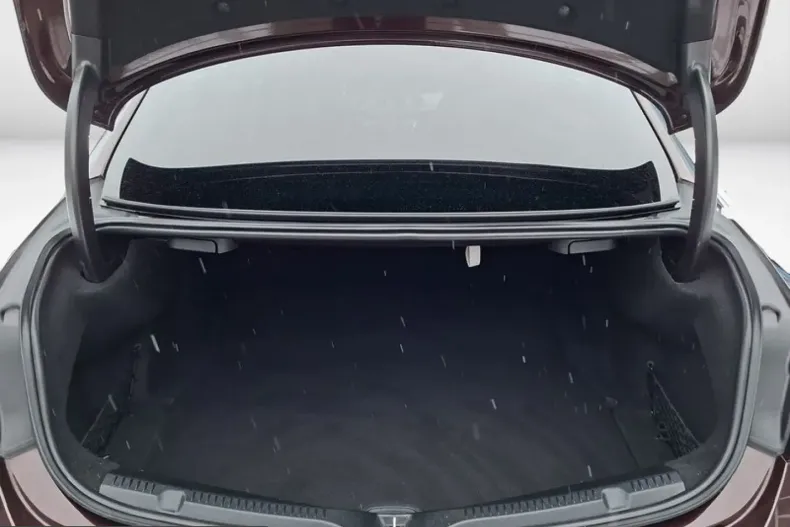 Mercedes-Benz E 220 (Clasa E) din 2023 cu 46.268 km - oferta MER201643 - foto 9