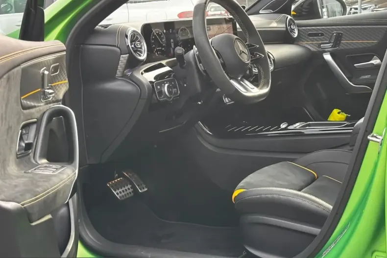 Mercedes-Benz A 45 AMG (Clasa A) din 2024 cu 14.900 km - oferta MER201651 - foto 10