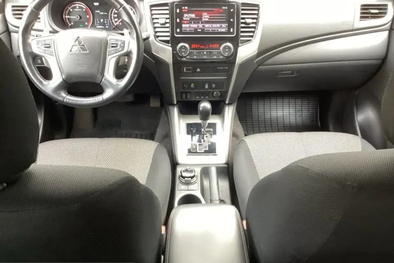 Mitsubishi L200 din 2021 cu 102.840 km - oferta MIT201655 - foto 9