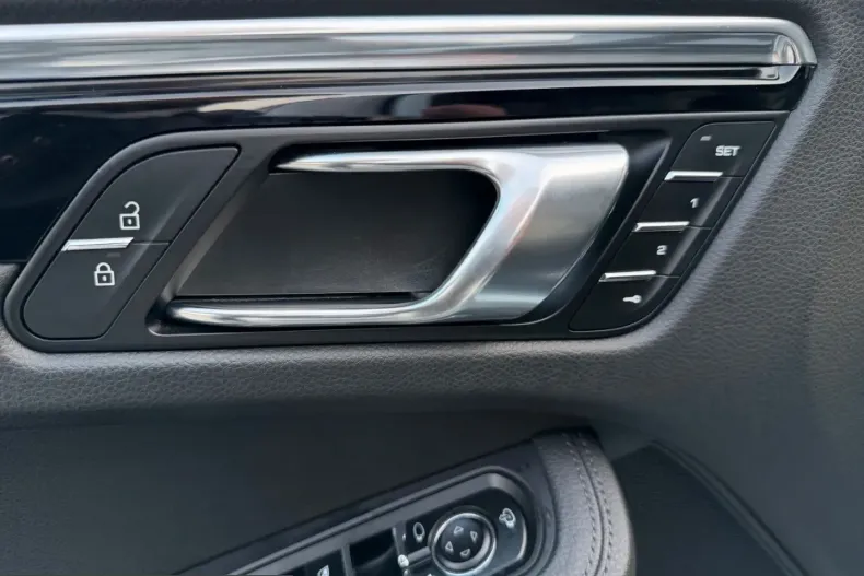 Porsche Macan din 2023 cu 42.000 km - oferta POR201658 - foto 15