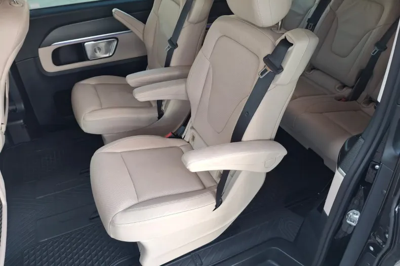 Mercedes-Benz V din 2024 cu 33.616 km - oferta MER201663 - foto 16