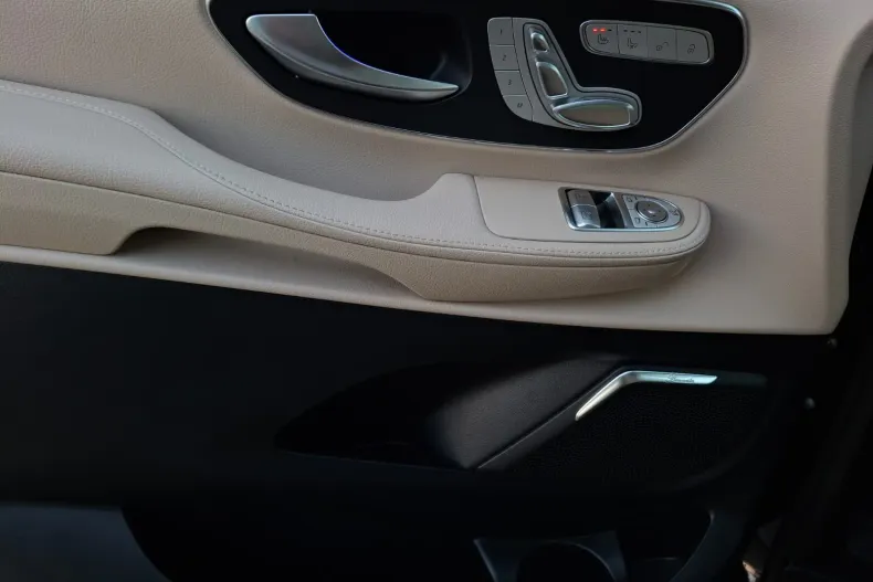 Mercedes-Benz V din 2024 cu 33.616 km - oferta MER201663 - foto 27