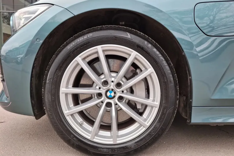 BMW 330e (Seria 3) din 2020 cu 76.181 km - oferta BMW201664 - foto 25