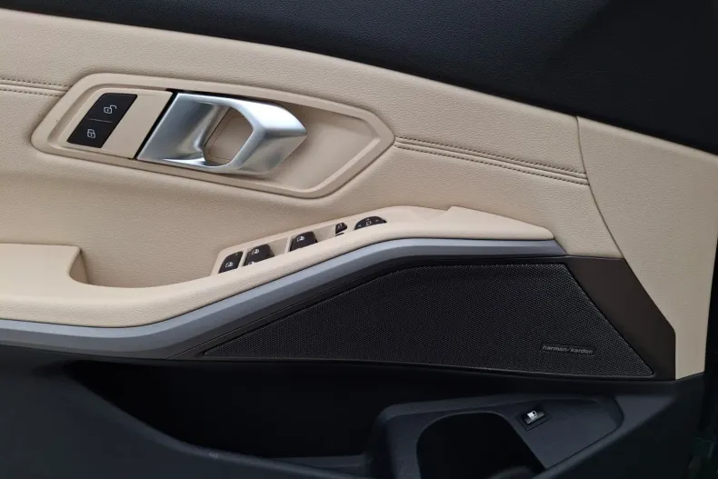 BMW 330e (Seria 3) din 2020 cu 76.181 km - oferta BMW201664 - foto 26