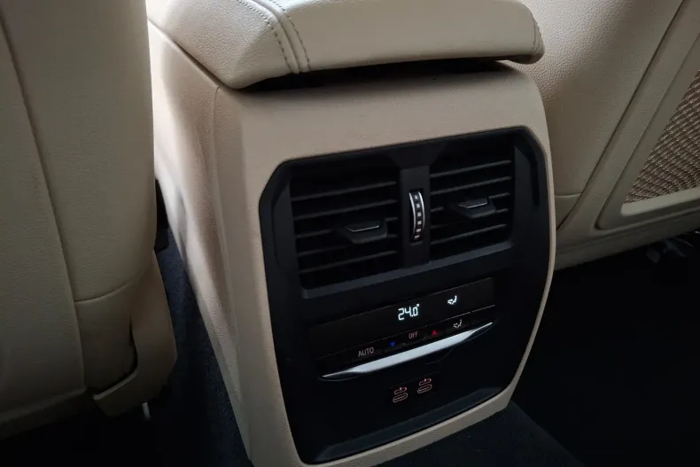 BMW 330e (Seria 3) din 2020 cu 76.181 km - oferta BMW201664 - foto 30