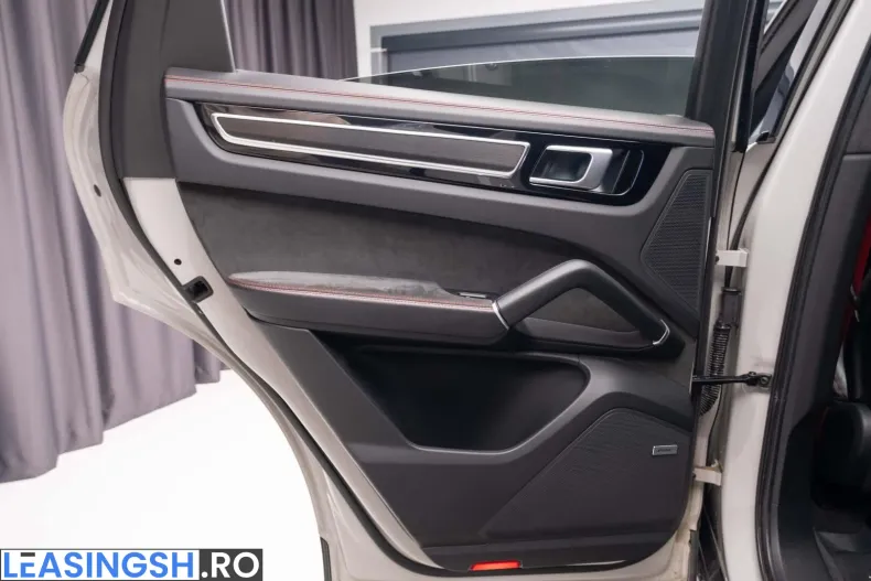 Porsche Cayenne Coupe din 2020 cu 61.600 km - oferta POR201684 - foto 27