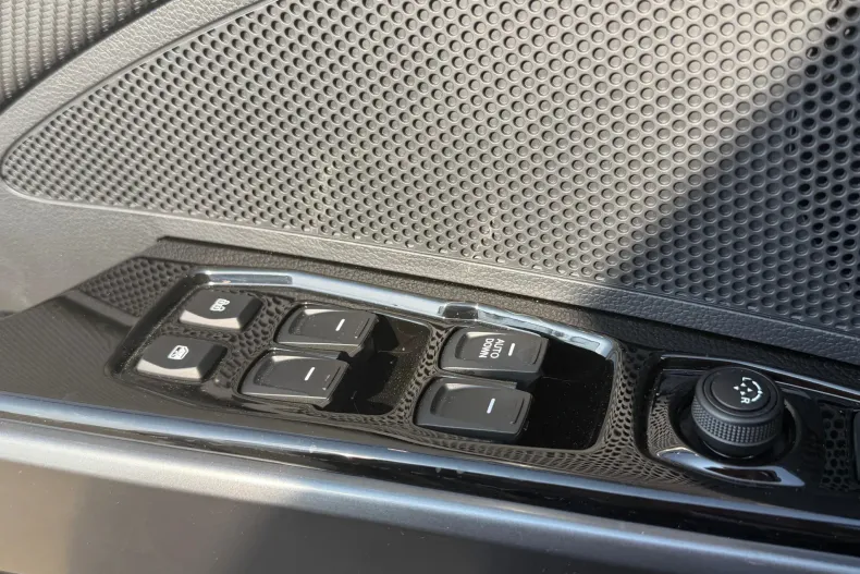 KGM Tivoli din 2025 cu 11 km - oferta KGM201689 - foto 11