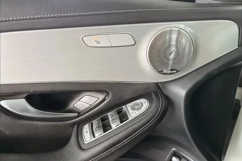 Mercedes-Benz GLC din 2020 cu 153.000 km - oferta MER201690 - foto 6