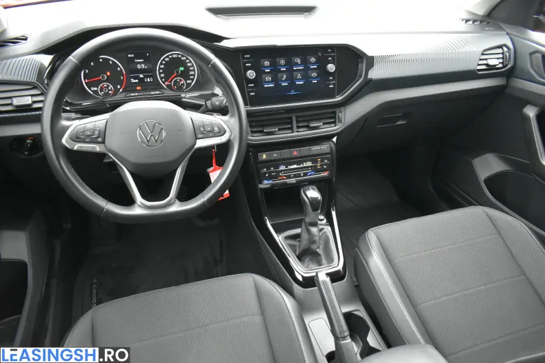 Volkswagen T-Cross din 2021 cu 32.840 km - oferta VOL201696 - foto 13