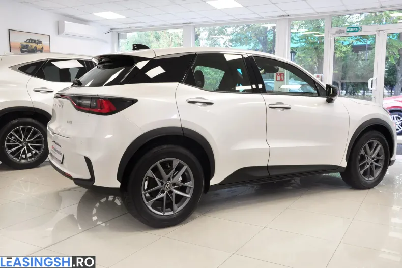 Lexus LBX din 2025 cu 10 km - oferta LEX201702 - foto 3